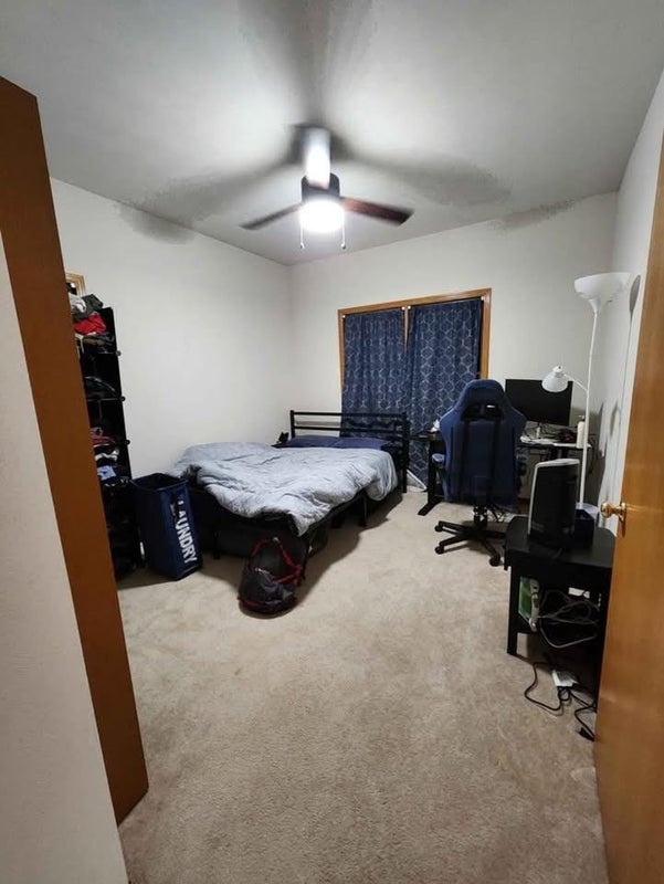 'Room Available – 2B2B Apartment | $940 | West Madi' Room to Rent from ...