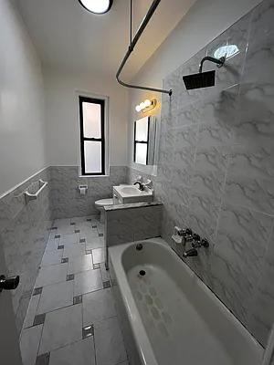 39 Gorgeous Apartment by Central - 209714193 