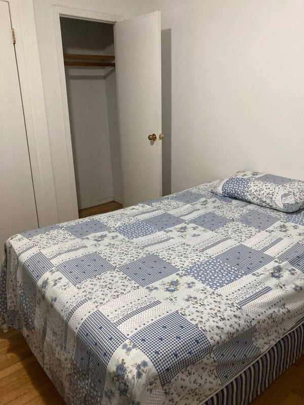 39 Private Room Available 39 Room to - 209771287