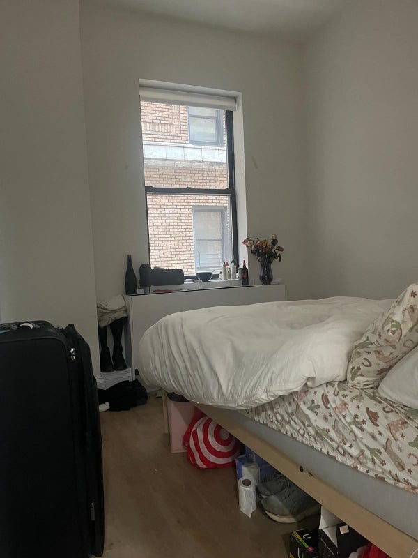 ' Convenient Room Available in Midtown South ' Room to Rent from SpareRoom