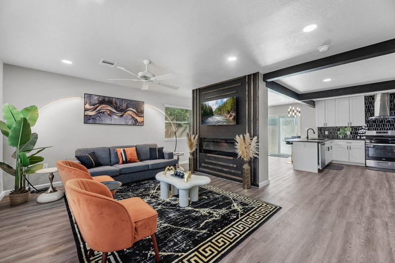 'Elegant and luxury near universities and downtown' Room to Rent from ...