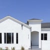 Photo 7: duplex rental in rear of duplex