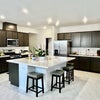 Photo 6: kitchen