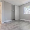 Photo 5: property or room