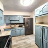 Photo 6: Kitchen