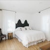 Photo 4: room