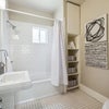 Photo 5: bathroom