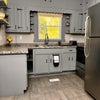 Photo 10: Kitchen