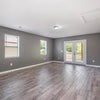 Photo 2: 421 Square Feet