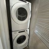 Photo 5: washer/dryer