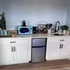 Photo 4: Kitchenette