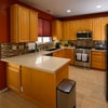 Photo 7: Kitchen