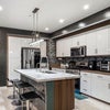 Photo 2: kitchen