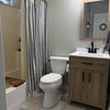 Photo 3: Small but nice private bath with tub and shower.