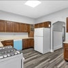 Photo 3: kitchen