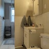 Photo 3: bathroom (1/2)
