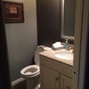 Photo 7: 1/2 bathroom