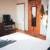 Photo 3: Room 2