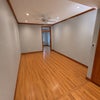 Photo 2: Room 1