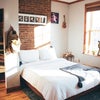 Photo 5: Room 2