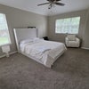 Photo 4: Room 1 w/ private bathroom 