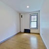 Photo 11: ROOM-E