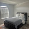 Photo 2: Furnished room