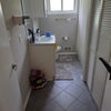 Photo 6: Hall bathroom