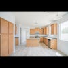 Photo 8: Kitchen/living room