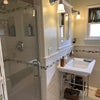 Photo 4: Bathroom 