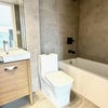 Photo 4: 2 person shared bathroom