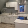 Photo 4: full, modern kitchen