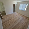 Photo 7: Room 1