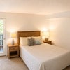 Photo 4: Master bedroom with en-suite bathroom