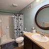 Photo 4: private bathroom