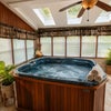 Photo 6: Jacuzzi 