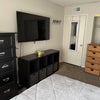 Photo 5: Middle Room