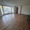Photo 2: $1100 305sqft