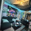 Photo 9: Living room 