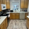 Photo 7: Kitchen