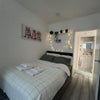 Photo 9: A single room 