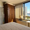 Photo 2: Armoire