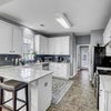 Photo 6: Kitchen