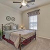 Photo 8: Guest room 2