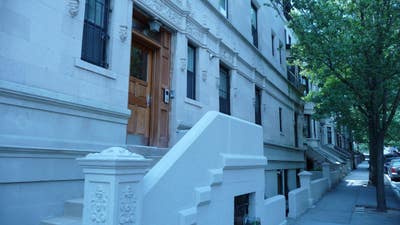 Sunny, Spacious Beautiful Apartment at Subway Main Photo