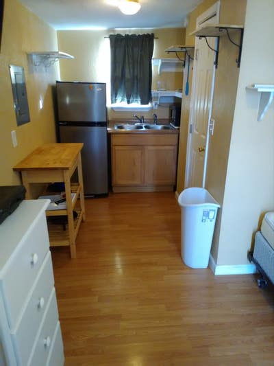 $l725 studio apartment Main Photo