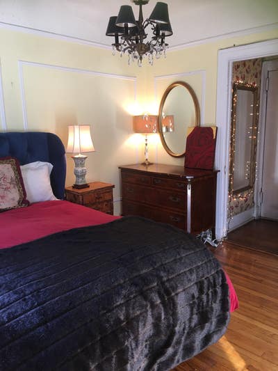 2 bedroom share in beautiful tree-lined Chelsea! Main Photo