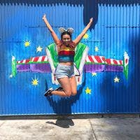 Responsible woman looking for room in Orange Main Photo