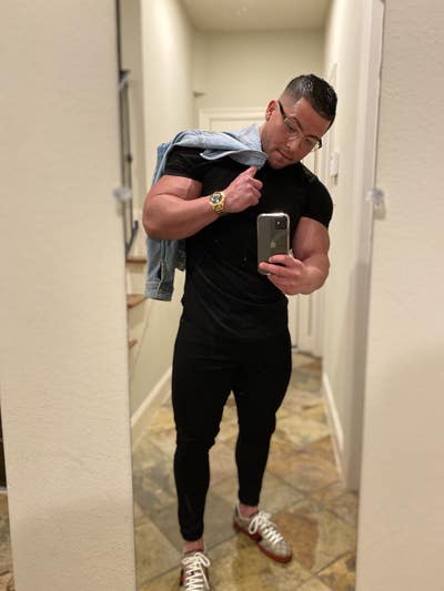 Room wanted in Houston Main Photo