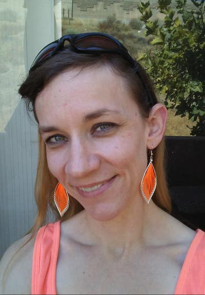 Quiet female artist with cat needs LA room Main Photo